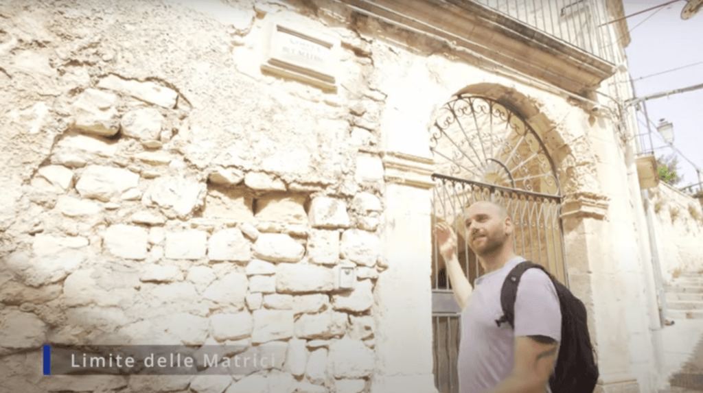 Limite delle due matrici in Modica, splitting modica cathedrals territory in half